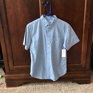 Old Navy short sleeve button up